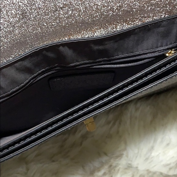 🌟express silver envelope clutch - Picture 4 of 5